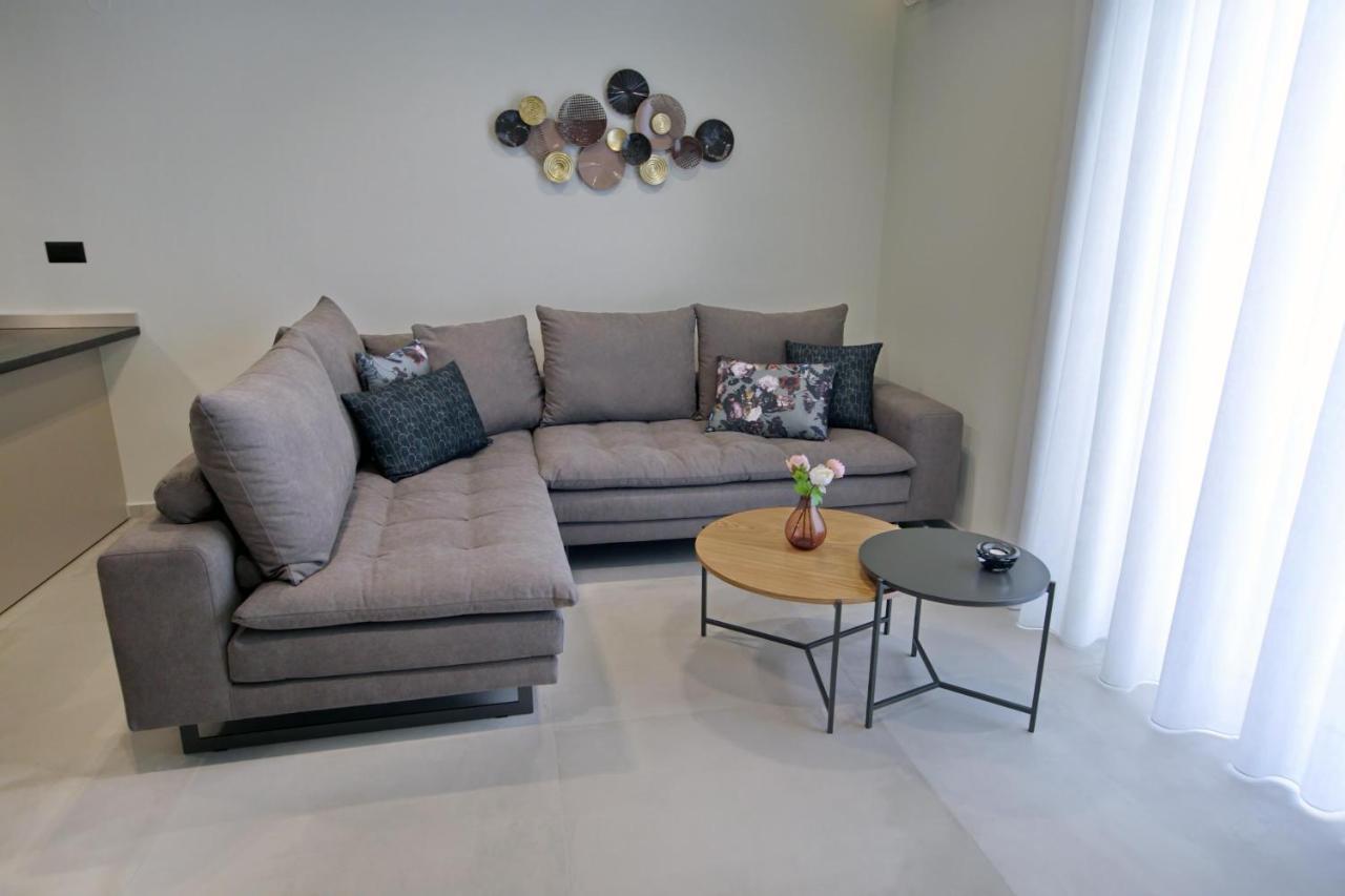 Ioanna'S Suite นาฟปลิโอ ภายนอก รูปภาพ